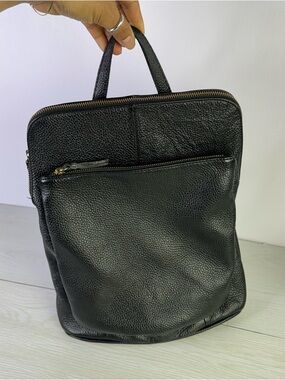 L.CREDI Convertible Backpack Shoulder Bag Handbag/Black Leather Made in Italy